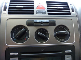 Touran 2.0 ECOFUEL TRENDLINE 7 PLACES ESSENCE GNV 2007 occasion 77144 Mont&eacute;vrain