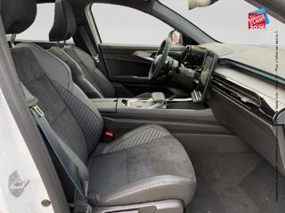 Rafale 1.2 E-Tech full hybrid 200ch esprit Alpine 2026 occasion 67600 S&eacute;lestat
