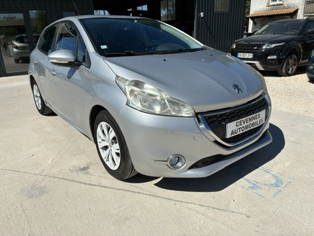208 1.6 E-HDI ACTIVE 92CH 5 PORTES DISTRIBUTION NEUVE 2014 occasion 30360 V&eacute;z&eacute;nobres