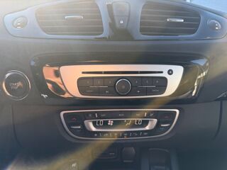 Grand Sc&eacute;nic III 1.2 TCE 130CH ENERGY BOSE EURO6 7 PLACES 2015 2016 occasion 38130 ECHIROLLES