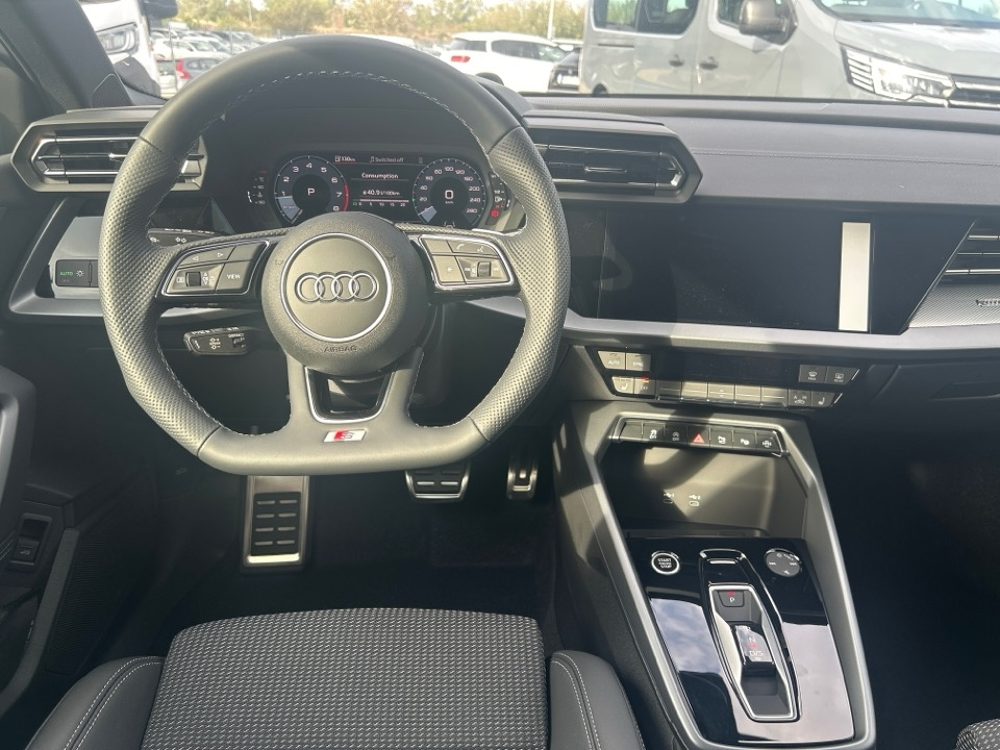 A3 1.5 TFSI 150CH HYBRIDE S LINE S TRONIC 7 2026 occasion 31670 Lab&egrave;ge