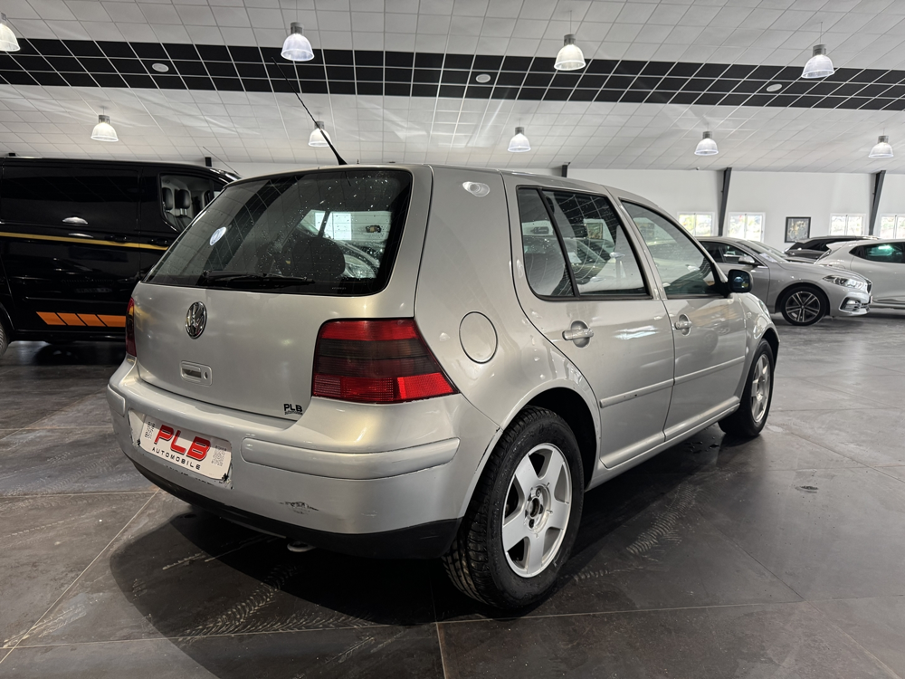 Golf 2.3 V5 150CH BVA 5P PLB AUTO 2000 occasion 12000 RODEZ