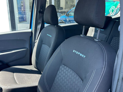 Lodgy 1.2 TCE 115CH STEPWAY EURO6 7 PLACES 2015 occasion 38130 ECHIROLLES