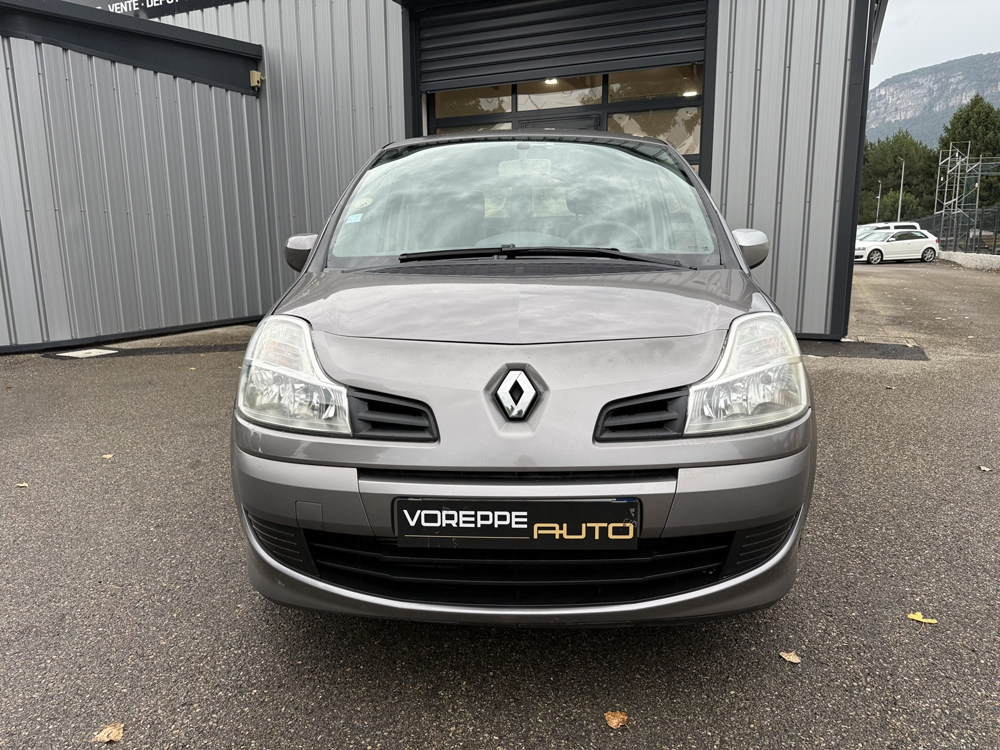 Grand Modus 1.5 DCI 85CH DYNAMIQUE / DISTRIBUTION , VIDANGE , 4 PNEUS NE 2010 occasion 38340 Voreppe