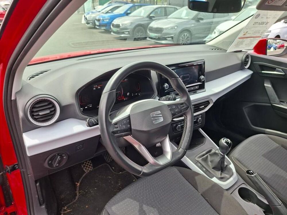 Arona 1.0 TSI 110ch Business 2023 occasion 24430 Marsac-sur-l'Isle