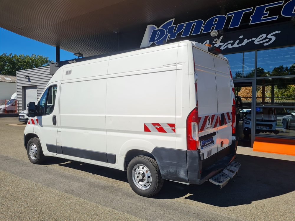 Boxer 335 L2H2 2.2 BLUEHDI S&S 140CH PREMIUM 2020 occasion 28630 Nogent-le-Phaye