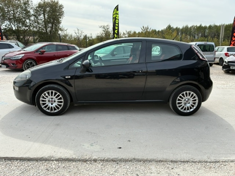 Punto 1.2 8V 69CH EASY 3 PORTES 2012 occasion 30360 V&eacute;z&eacute;nobres