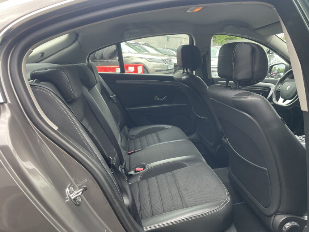 Laguna III 1.5 DCI 110CH BLACK EDITION CARMINAT ECO&sup2; 2010 occasion 93220 Gagny