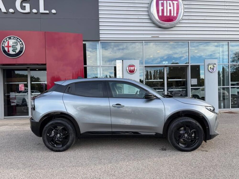 Junior 1.2 Ibrida 136ch DCT6 2025 occasion 13300 Salon-de-Provence