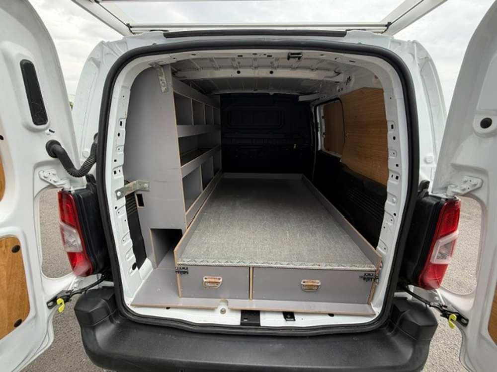 Berlingo M 1000KG BLUEHDI 100 S&S DRIVER 3PLACES 2021 occasion 16400 Puymoyen