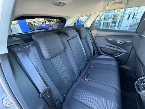 3008 1.2 PURETECH 130CH S&S ACTIVE BUSINESS DISTRIBUTION OK 2019 occasion 16400 Puymoyen