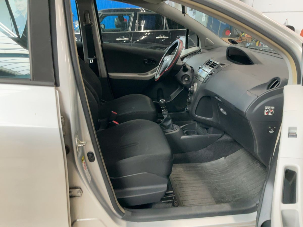 Yaris II 100 VVT-I CONFORT PACK 5P 2010 occasion 38150 Salaise-sur-Sanne