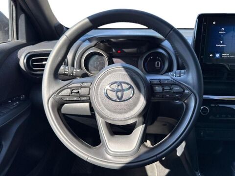 Yaris Cross 116h Design MY22 2023 occasion 13730 Saint-Victoret
