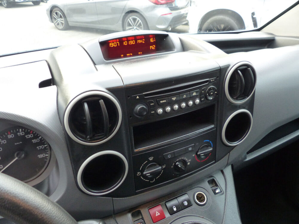 Berlingo M 1.6 BLUEHDI 75 CONFORT 2016 occasion 77144 Mont&eacute;vrain