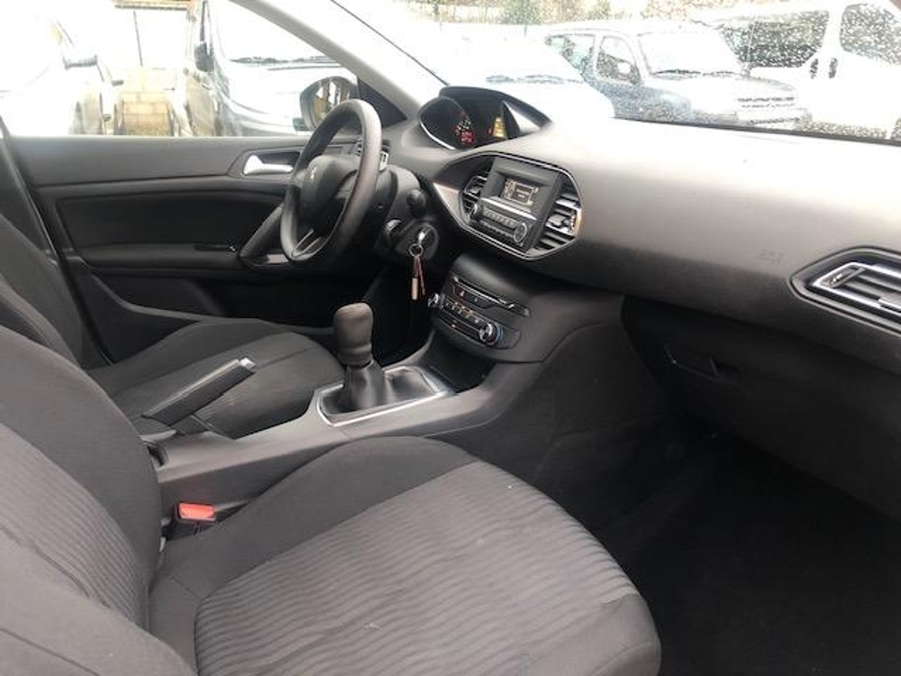 308 SW 1.6 BLUEHDI 120CH ACCESS DISTRIBUTION NEUVE 2016 occasion 30360 V&eacute;z&eacute;nobres