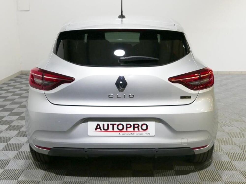 Clio 1.6 E-Tech hybride 145ch Evolution 2023 occasion 77400 Lagny-sur-Marne