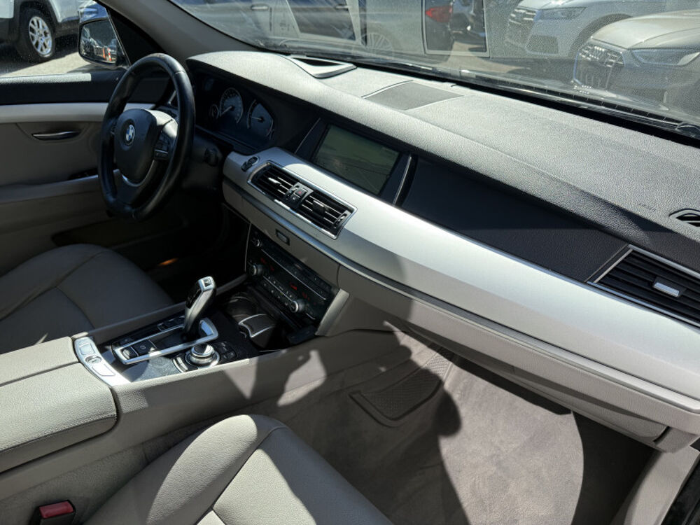 S&eacute;rie 5 (F07) 520DA 184CH EXCELLIS VENTE A PRO 2012 occasion 31140 Aucamville