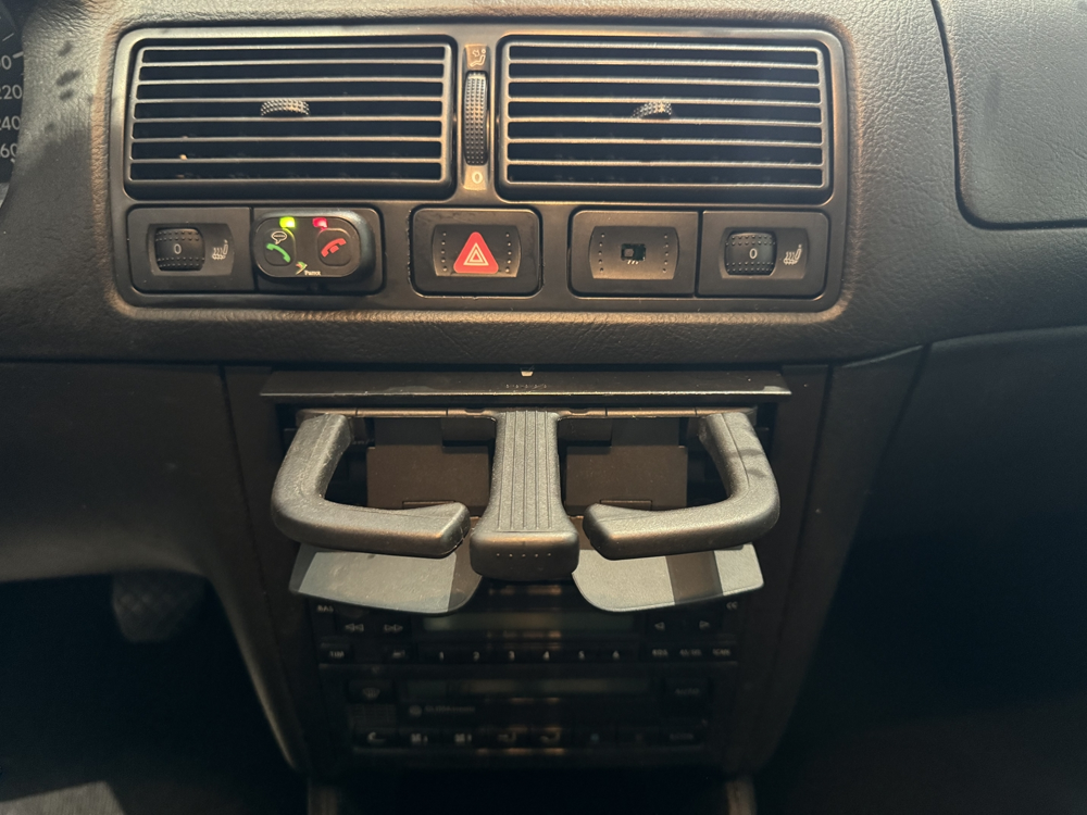 Golf 2.3 V5 150CH BVA 5P PLB AUTO 2000 occasion 12000 RODEZ
