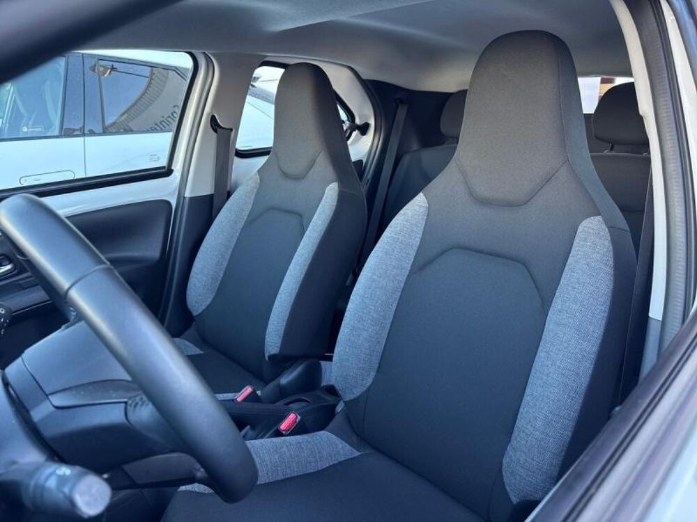 Aygo 1.0 VVT-i 72ch Dynamic 2022 occasion 13300 Salon-de-Provence