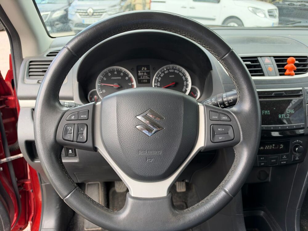 Swift 1.2 VVT GLX 5P 2011 occasion 83120 Sainte-Maxime