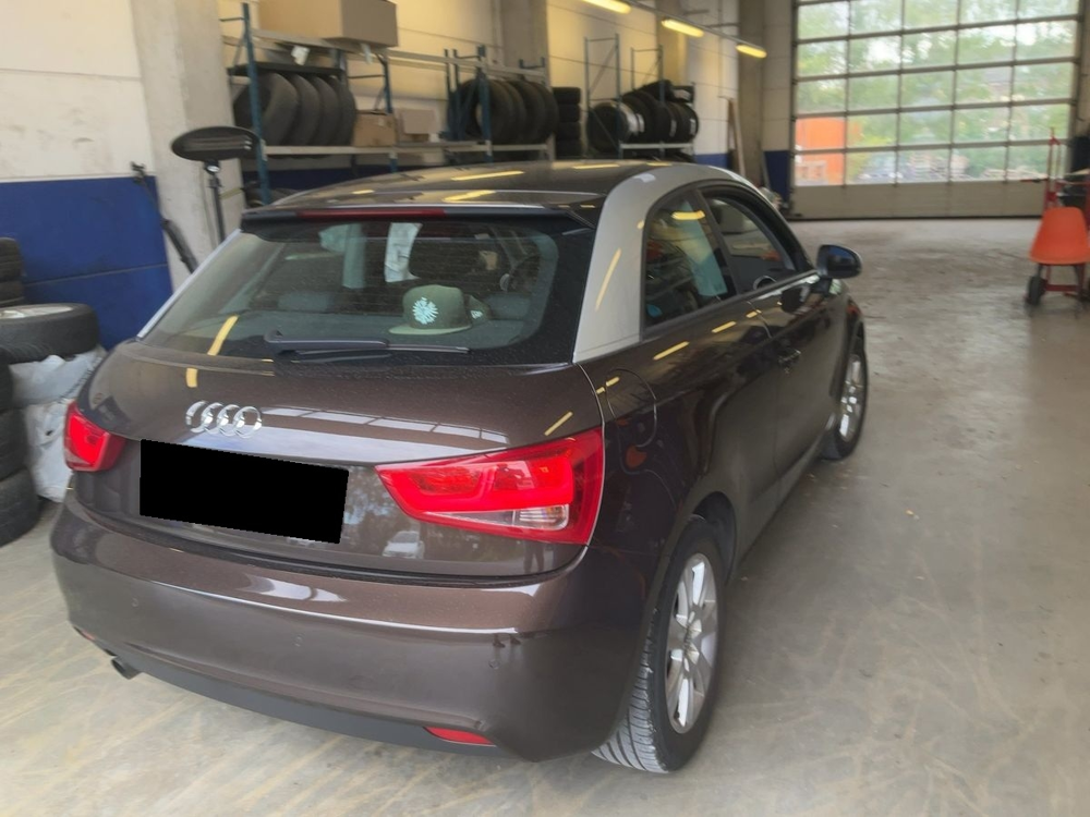 A1 1.6 TDI 105CH FAP ATTRACTION 2012 occasion 38150 Salaise-sur-Sanne