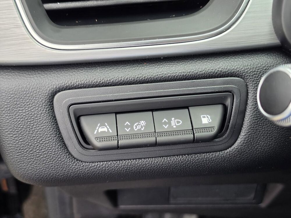 Captur 1.6 E-Tech Plug-in 160ch Intens 2020 occasion 56850 Caudan