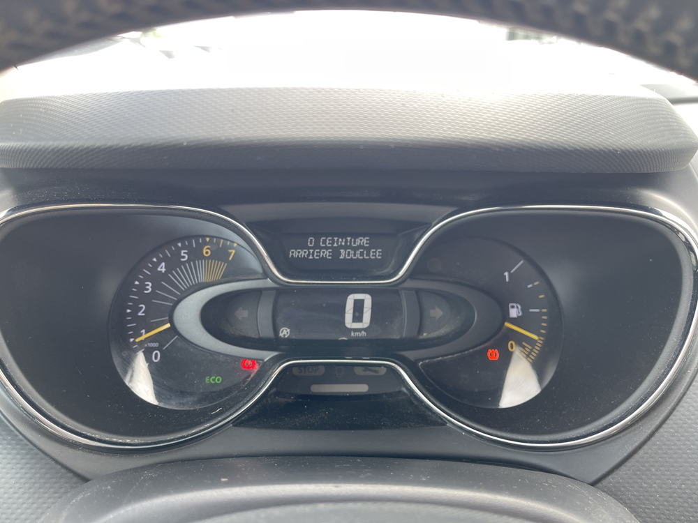 Captur 0.9 TCE 90CH STOP&START ENERGY INTENS ECO&sup2; EURO6 2015 occasion 33700 M&eacute;rignac