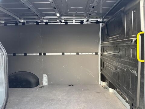 Crafter 35 L3H3 2.0 TDI 140ch Business Traction BVA8 2024 occasion 13730 ST VICTORET