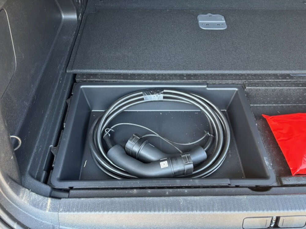 C5 aircross HYBRID RECHARGEABLE 225CH SHINE PACK E-EAT8 2023 occasion 69890 La Tour-de-Salvagny