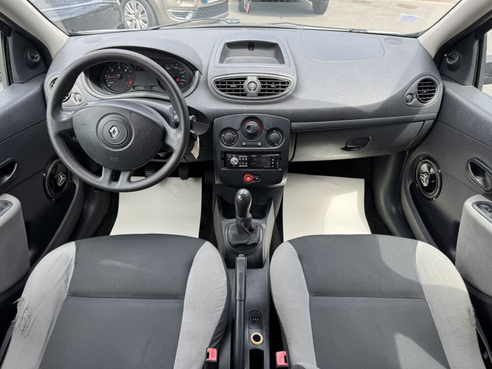 Clio III 1.5 DCI 75CH EXPRESSION CLIM ECO&sup2; 5P 2010 occasion 93220 Gagny