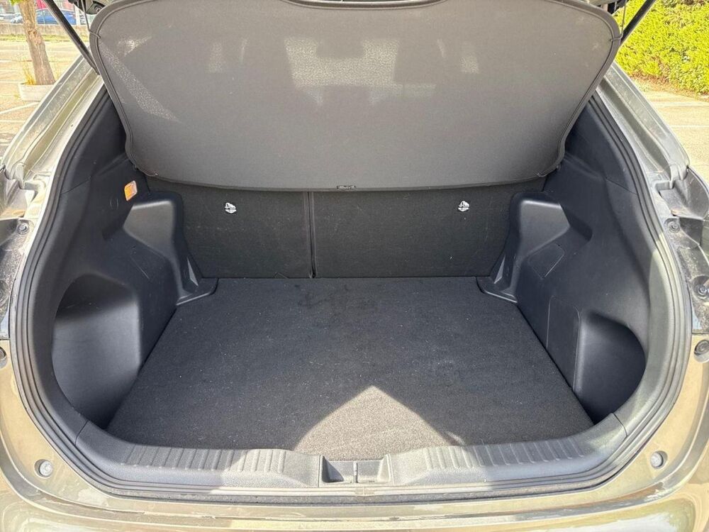 Yaris Cross 130h Design MC24 2025 occasion 84120 Pertuis