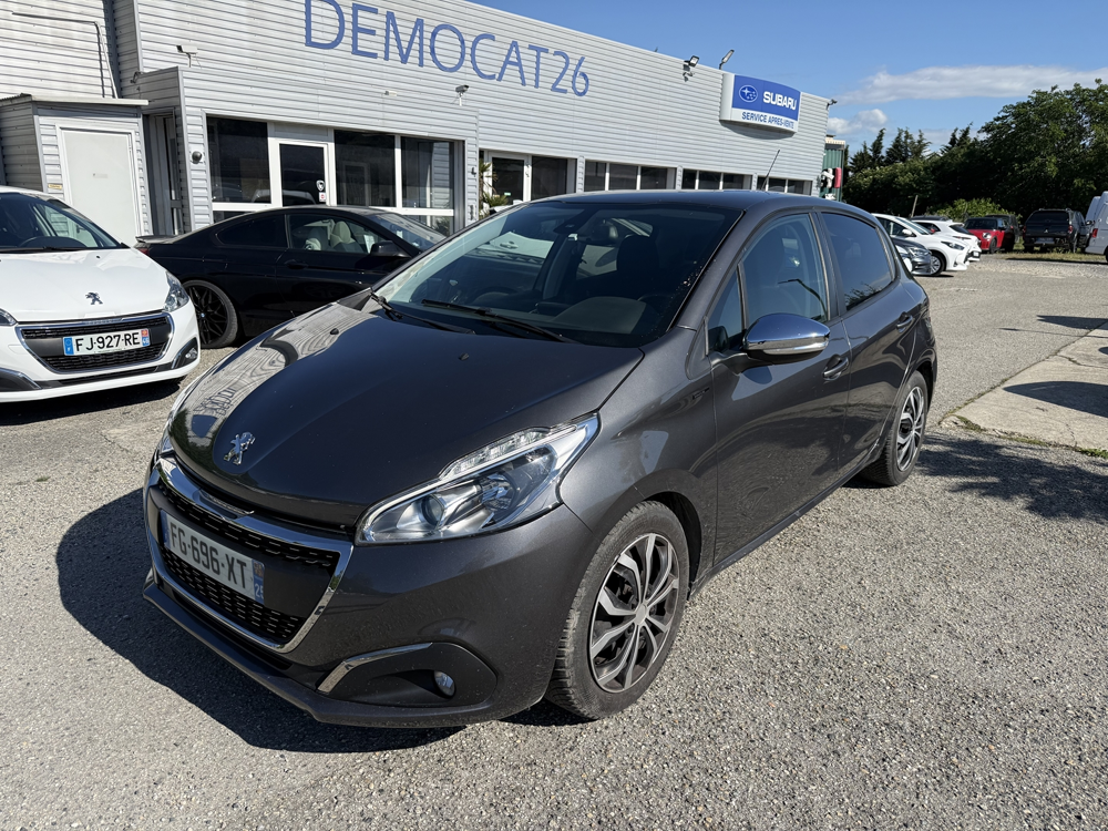 208 1.5 BLUEHDI 100CH E6.C SIGNATURE BVM5 86G 5P 2019 occasion 26740 Les Tourrettes