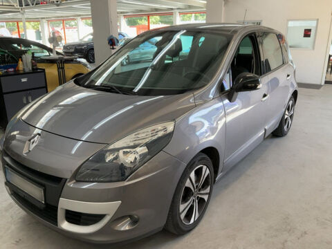 Renault scenic iii 1.5 DCI 110CH FAP BOSE EDC