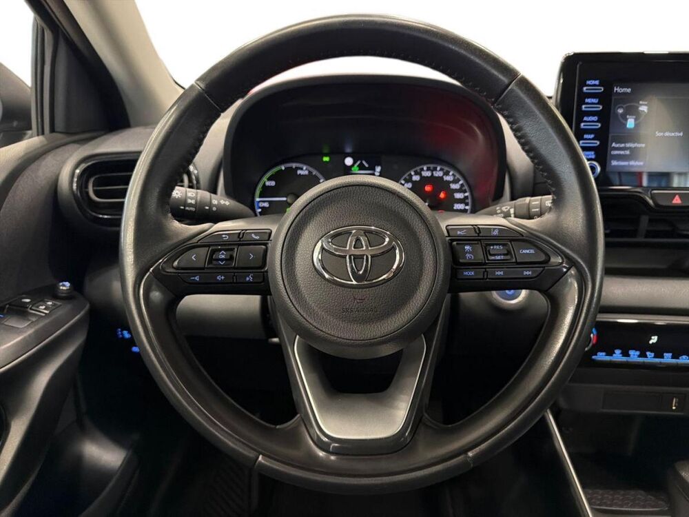Yaris 116h Dynamic 5p MY22 2023 occasion 13290 Les Milles