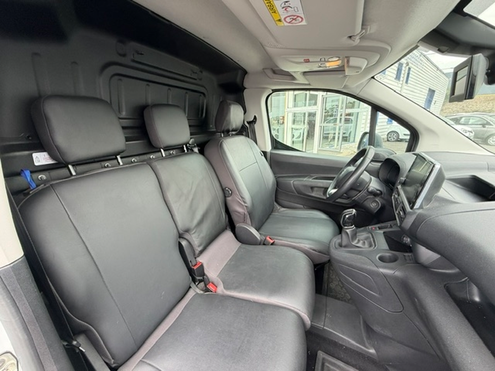 Berlingo M 1000KG BLUEHDI 100 S&S DRIVER 3PLACES 2021 occasion 16400 Puymoyen