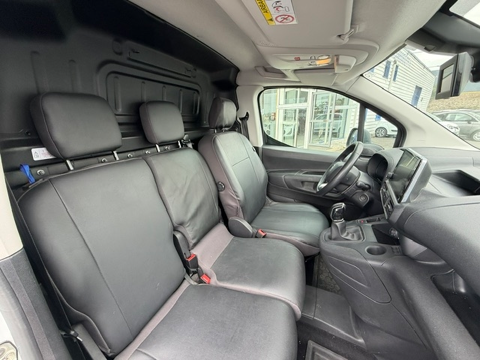 Berlingo M 1000KG BLUEHDI 100 S&S DRIVER 3PLACES 2021 occasion 16400 Puymoyen