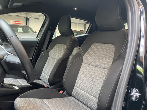 Clio V 1.6 E-TECH HYBRIDE 140CH LIMITED -21N - CARPLAY - CREDIT POS 2022 occasion 78800 HOUILLES