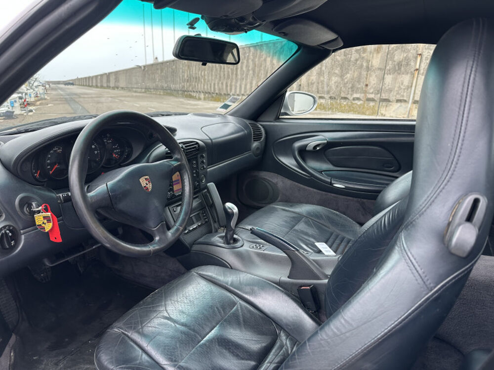 911 (996) 300CH CARRERA BV6 1998 occasion 83120 Sainte-Maxime