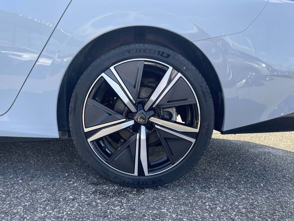308 SW 1.2 HYBRID 145CH GT E-DCS6 2025 occasion 33700 M&eacute;rignac