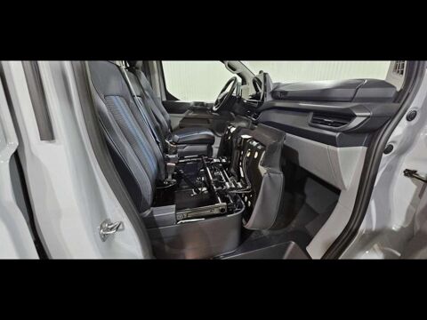 Transit 320 L1H1 2.0 EcoBlue 170ch Sport BVA8 2026 occasion 17450 Saint-Laurent-de-la-Pr&eacute;e