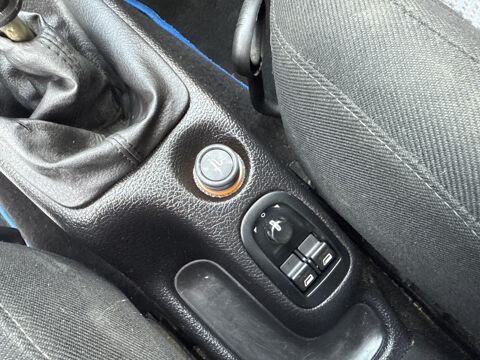 206 1.4 HDI XT PREMIUM 5P (clim) 2004 occasion 31140 Aucamville