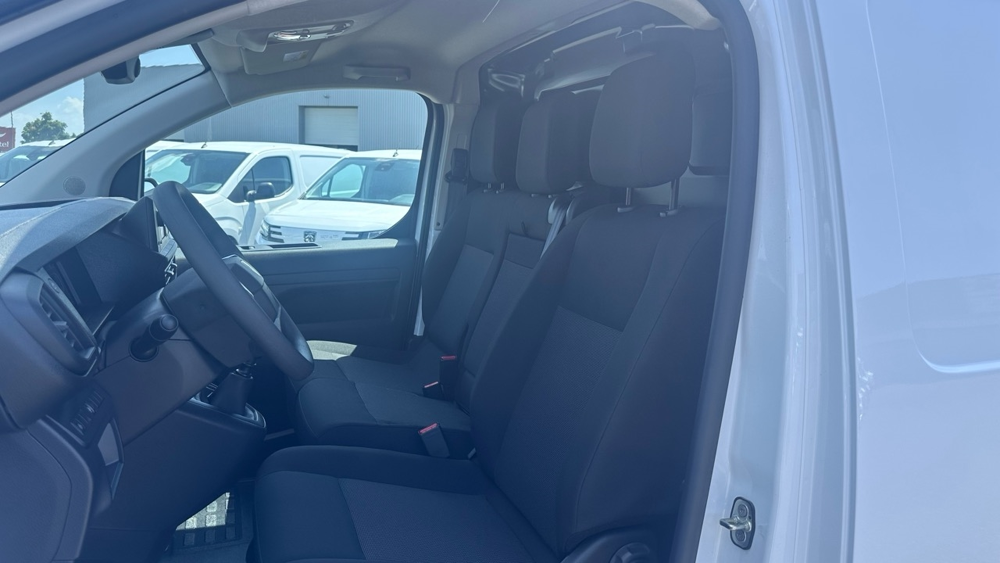 Expert M 1.5 DIESEL 120CH 2026 occasion 12850 Onet-le-Ch&acirc;teau