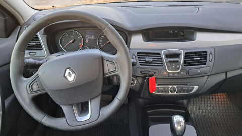 Laguna III 1.5 DCI 110CH FAP BLACK EDITION CHAMPION ECO&sup2; 2011 occasion 50720 Barenton
