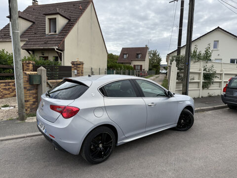 Giulietta 2.0 JTDM 150CH TROFEO STOP&START 2014 occasion 95480 PIERRELAYE