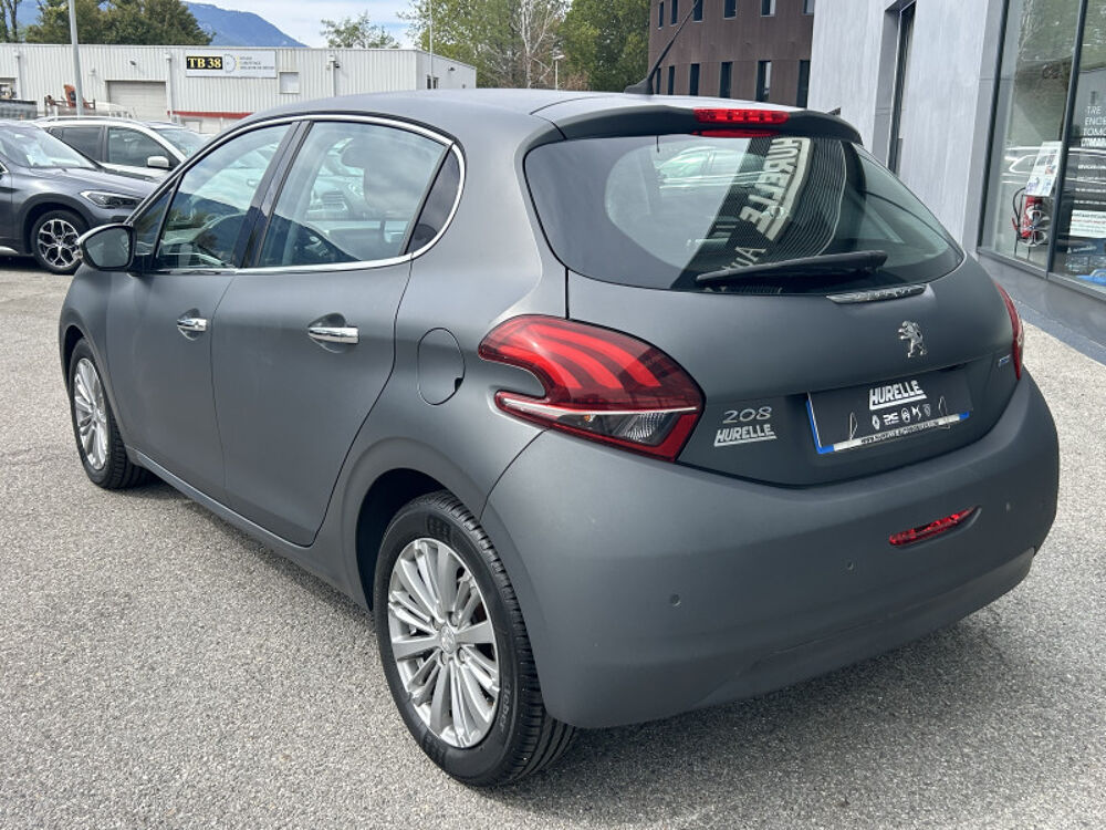 208 1.2 TURBO 110CH ALLURE S&S 5P / DISTRIBUTION NEUVE POUR LA 2016 occasion 38130 ECHIROLLES
