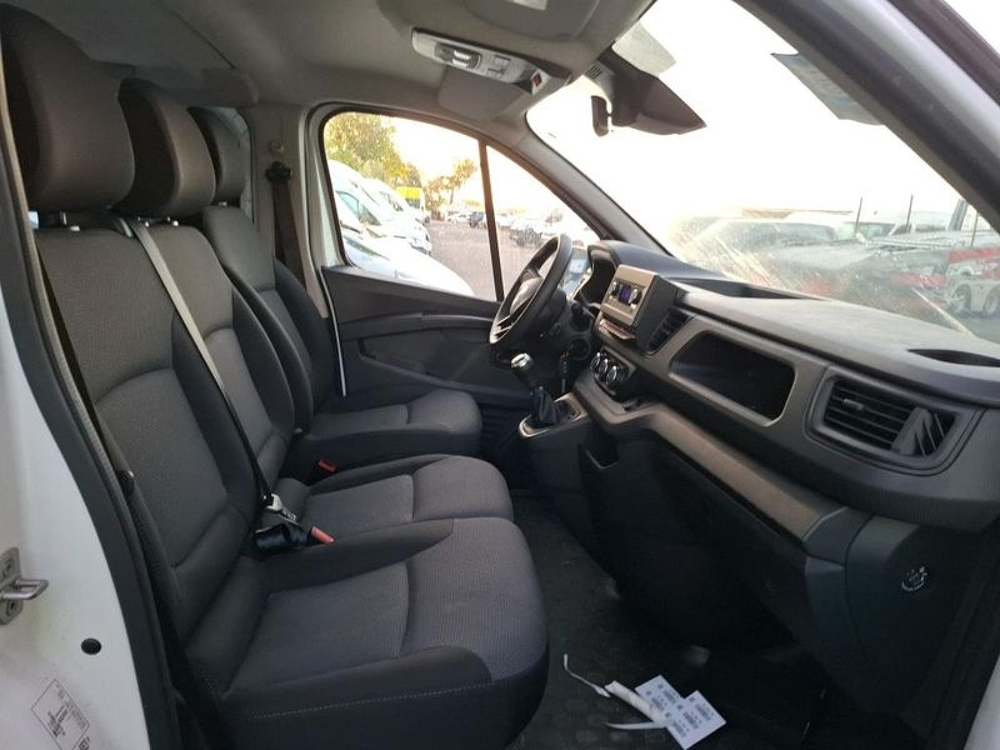 Trafic L2 2.0 BLUE DCI 150CH S&S ZEN 9 PLACES 2023 occasion 56530 Qu&eacute;ven