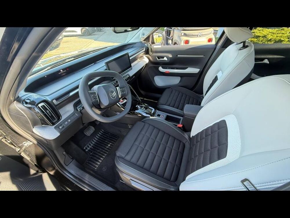 C3 Aircross 1.2 Hybride 145ch MAX e-DCS6 7 places 2026 occasion 27930 Normanville