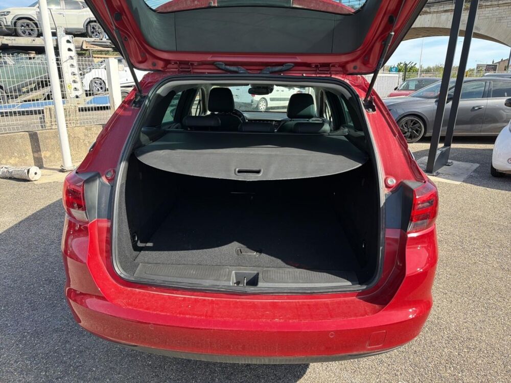 Astra 1.5 D 122ch Elegance Business BVA 2021 occasion 13200 Arles
