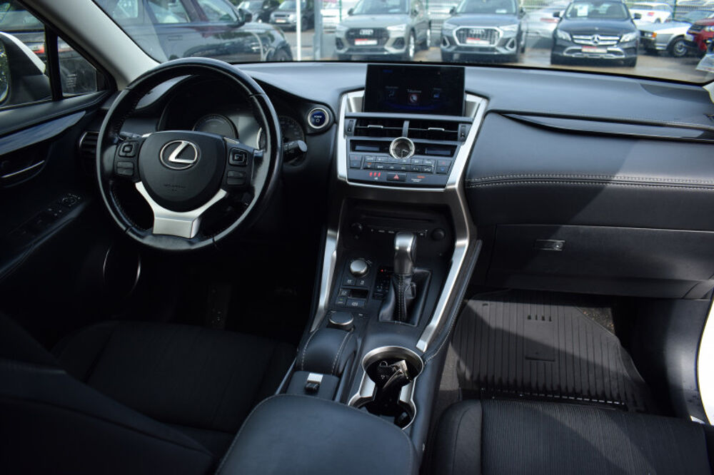 NX 300H 4WD PACK BUSINESS 2015 occasion 34740 Vendargues