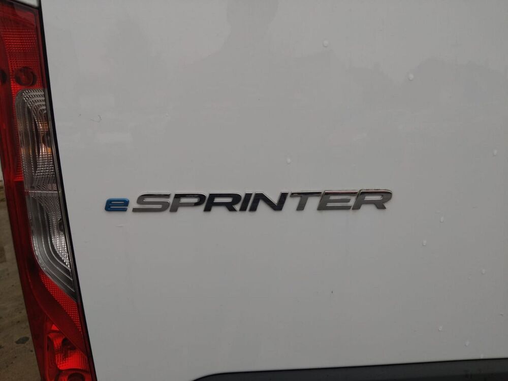 Sprinter 312 ESPRINTER 39 3T5 3 BATTERIES 2022 occasion 91200 Athis-Mons